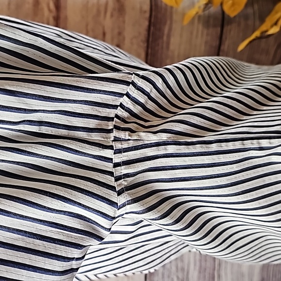LANE BRYANT BLUE & WHITE STRIPED PLUS SIZE  3/4 CUFF SLEEVE BUTTON-UP BLOUSE - Picture 8 of 12